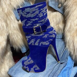 High Heel Blue Rhinestone Bling Boots size 7.5